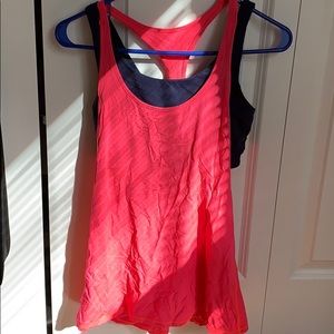 lululemon tank top with built in bra